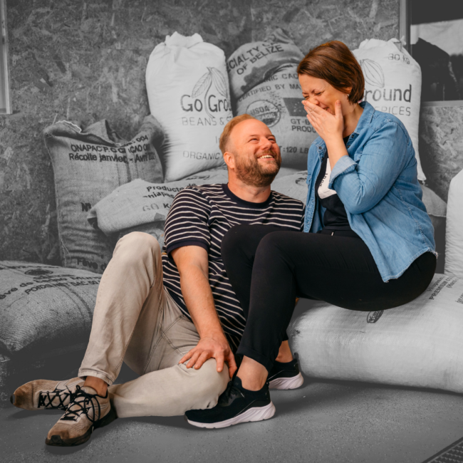 bjorn&julia-ourchoc-main